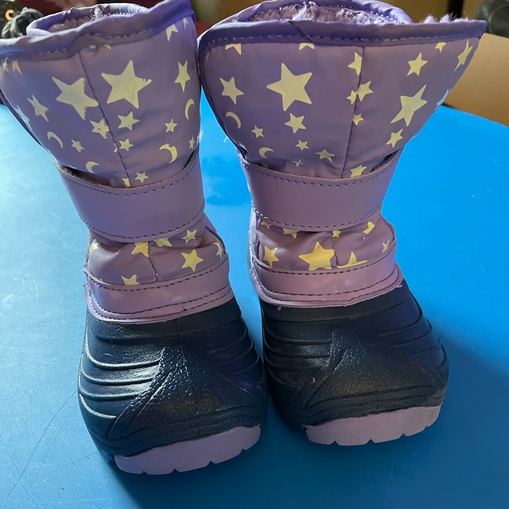 Cat and Jack Snowboots